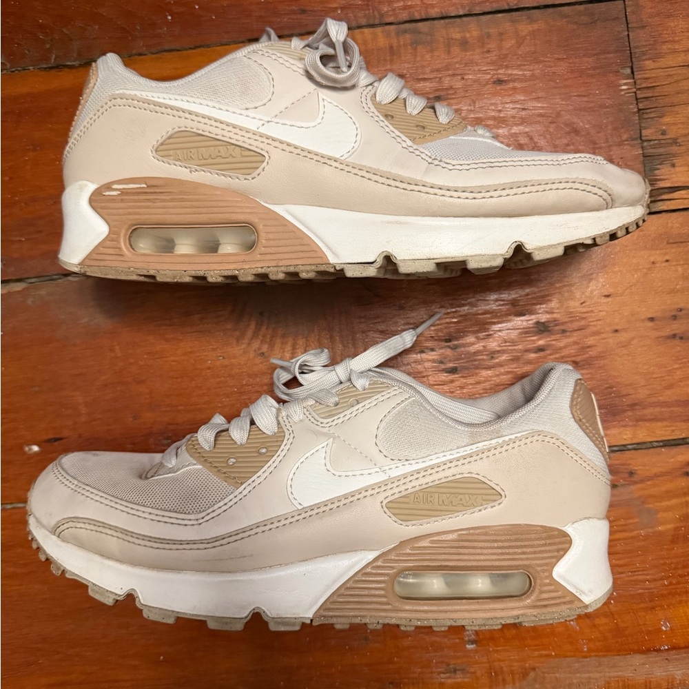 Nike Air Max Brown and Cream Sneakers